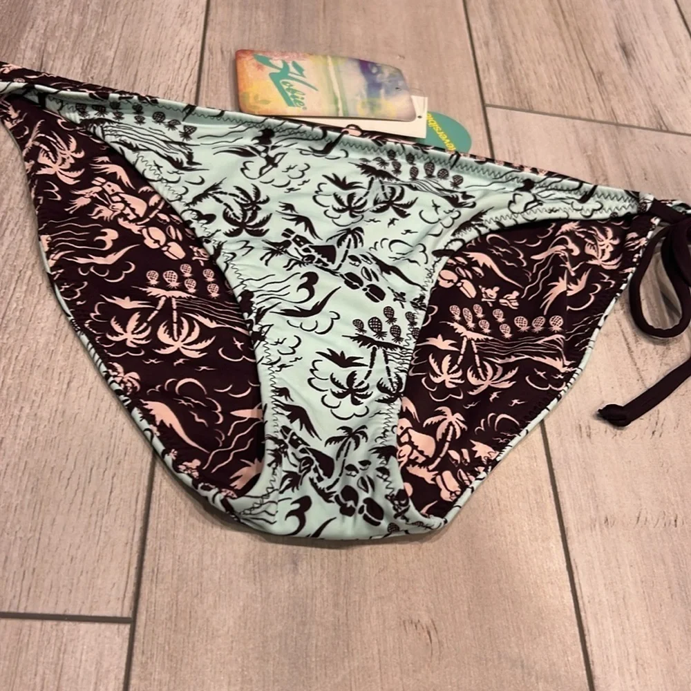 Hobie reversible blue